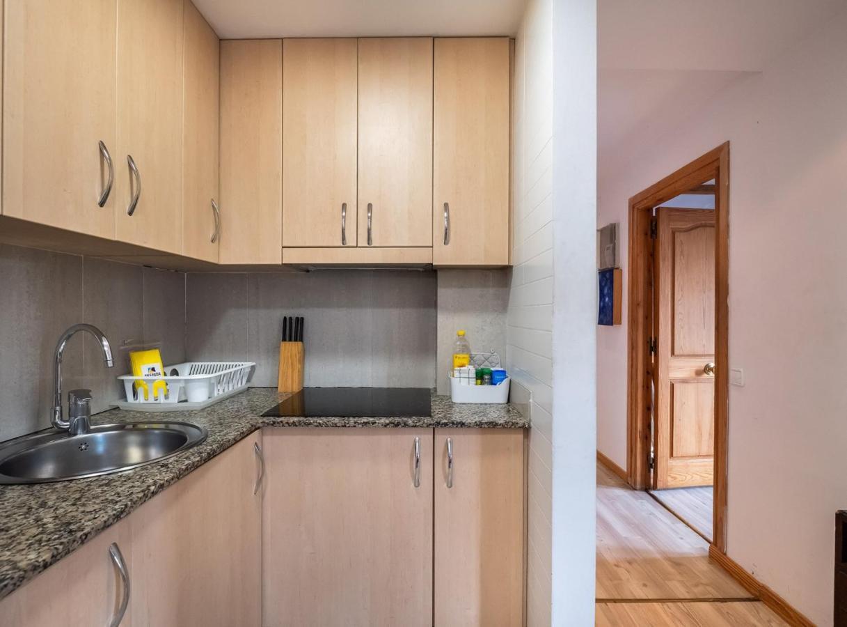 Apartamentos El Pintor Barcelona Exteriör bild