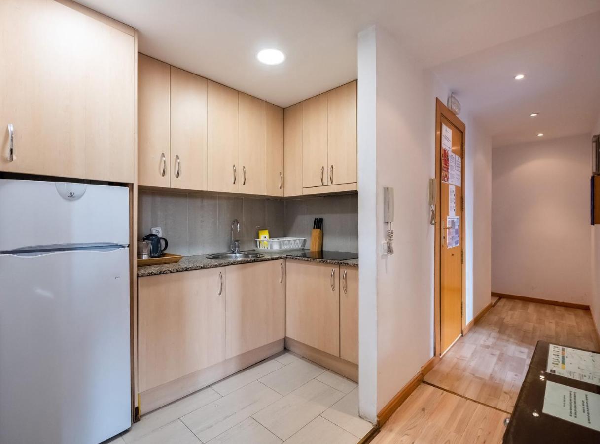 Apartamentos El Pintor Barcelona Exteriör bild